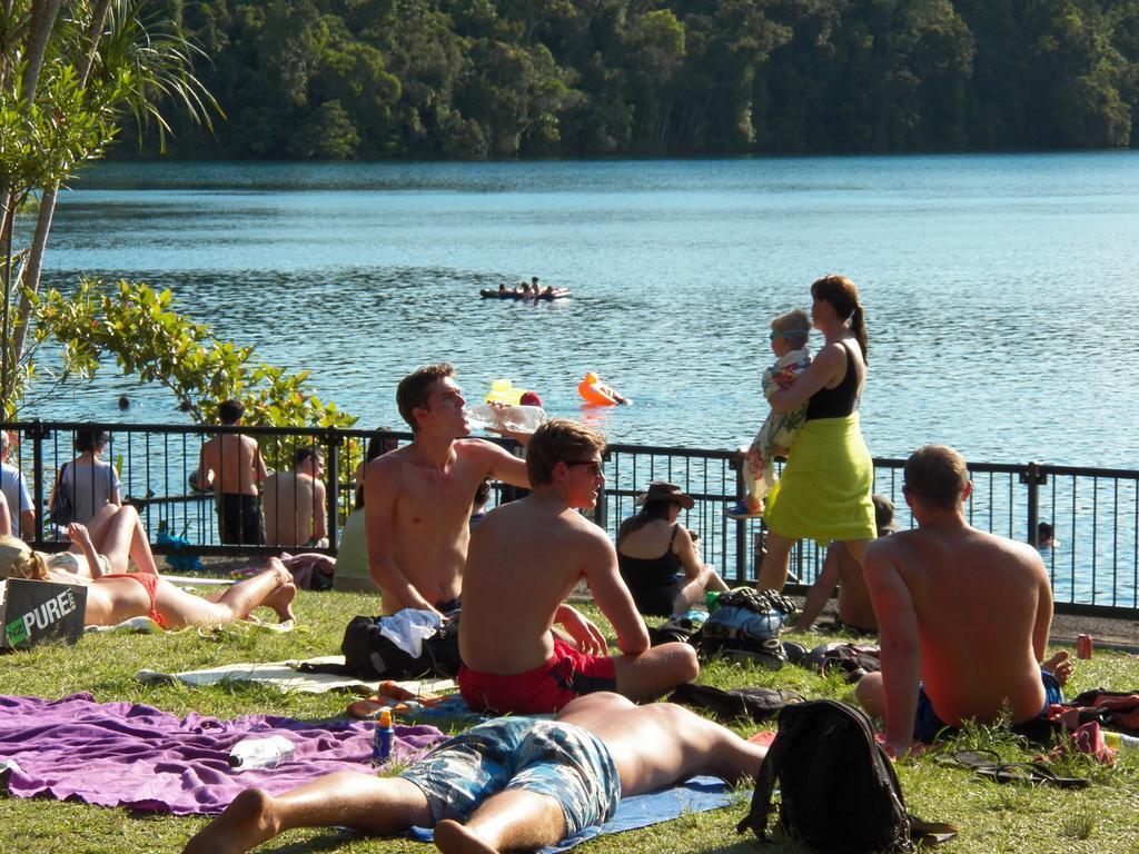 Lake Eacham Tourist Park & Cabins المظهر الخارجي الصورة